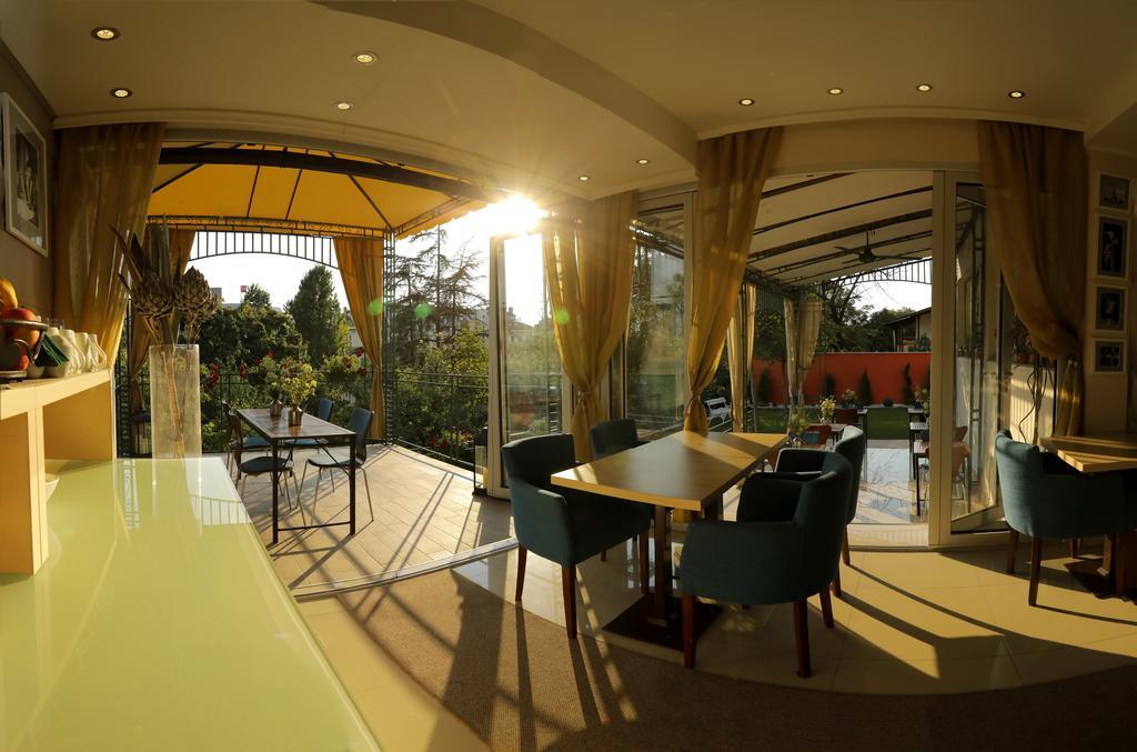 بلغراد Bed & Breakfast Garden40 المظهر الخارجي الصورة